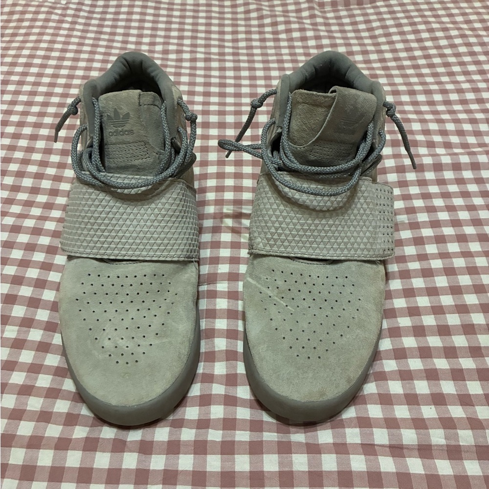 Adidas Men's Light Gray High-Top Sneakers